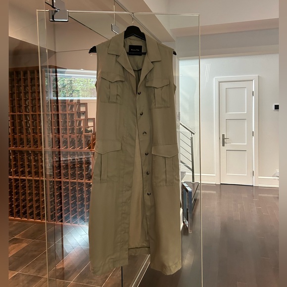 Massimo Dutti sleeveless shirt dress in size XS. Barely worn. - Picture 2 of 5